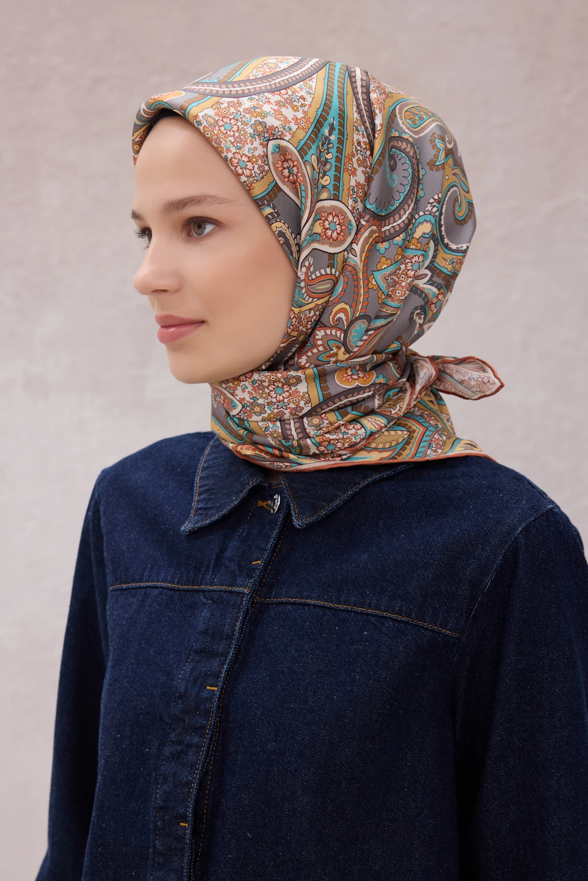 34 Belli Twill İpek Eşarp 4202D