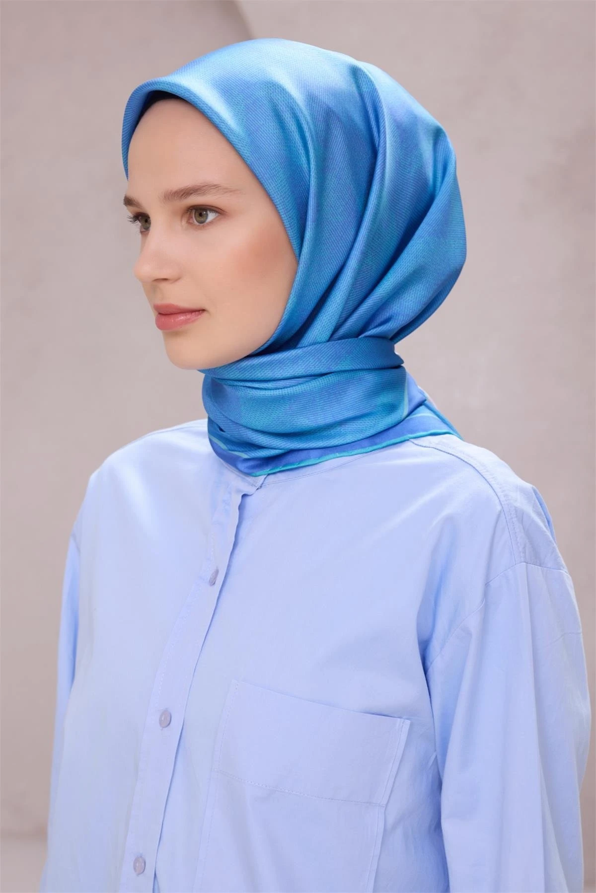 41 Belli Twill İpek Eşarp 4201D