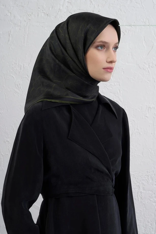 50 Armine Sura İpek Eşarp 9408D