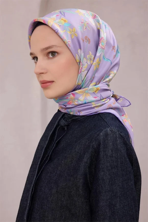 50 Belli Twill İpek Eşarp 4210D