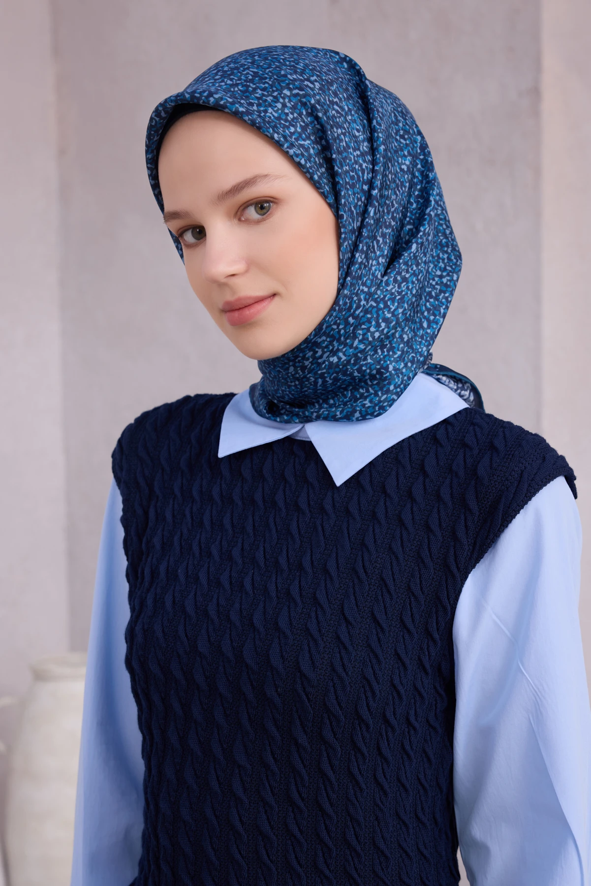 51 Belli Twill İpek Eşarp 4208D