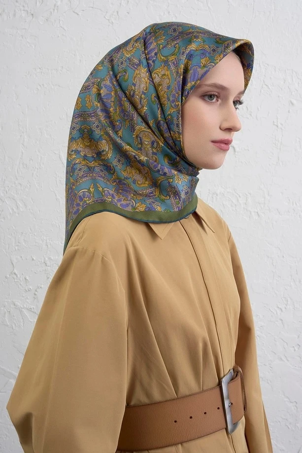 52 Armine Sura İpek Eşarp 9416D