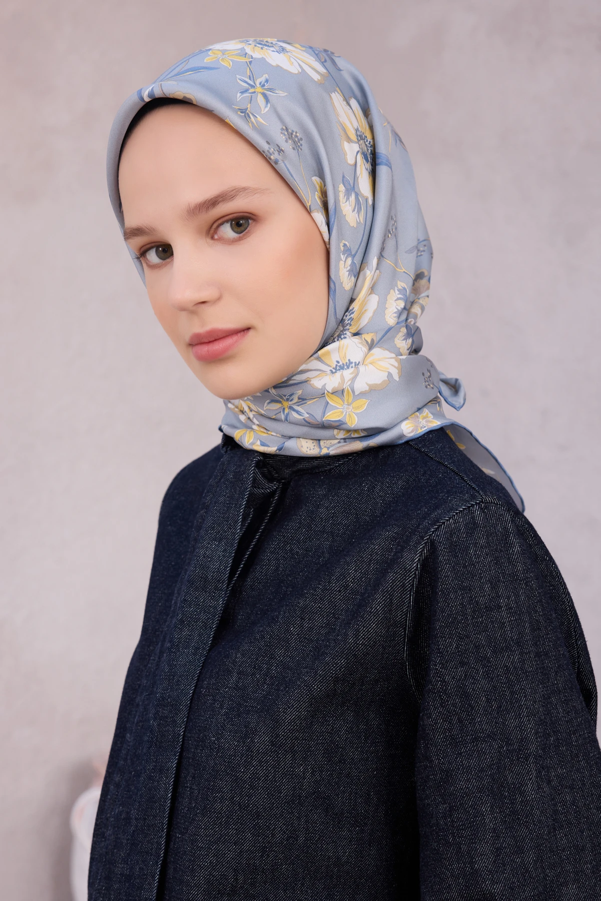 52 Belli Twill İpek Eşarp 4210D