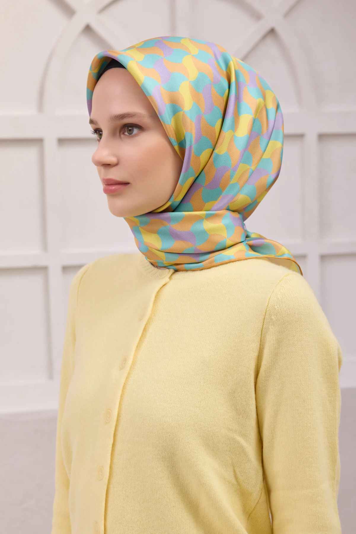55 Belli Twill İpek Eşarp 4211D