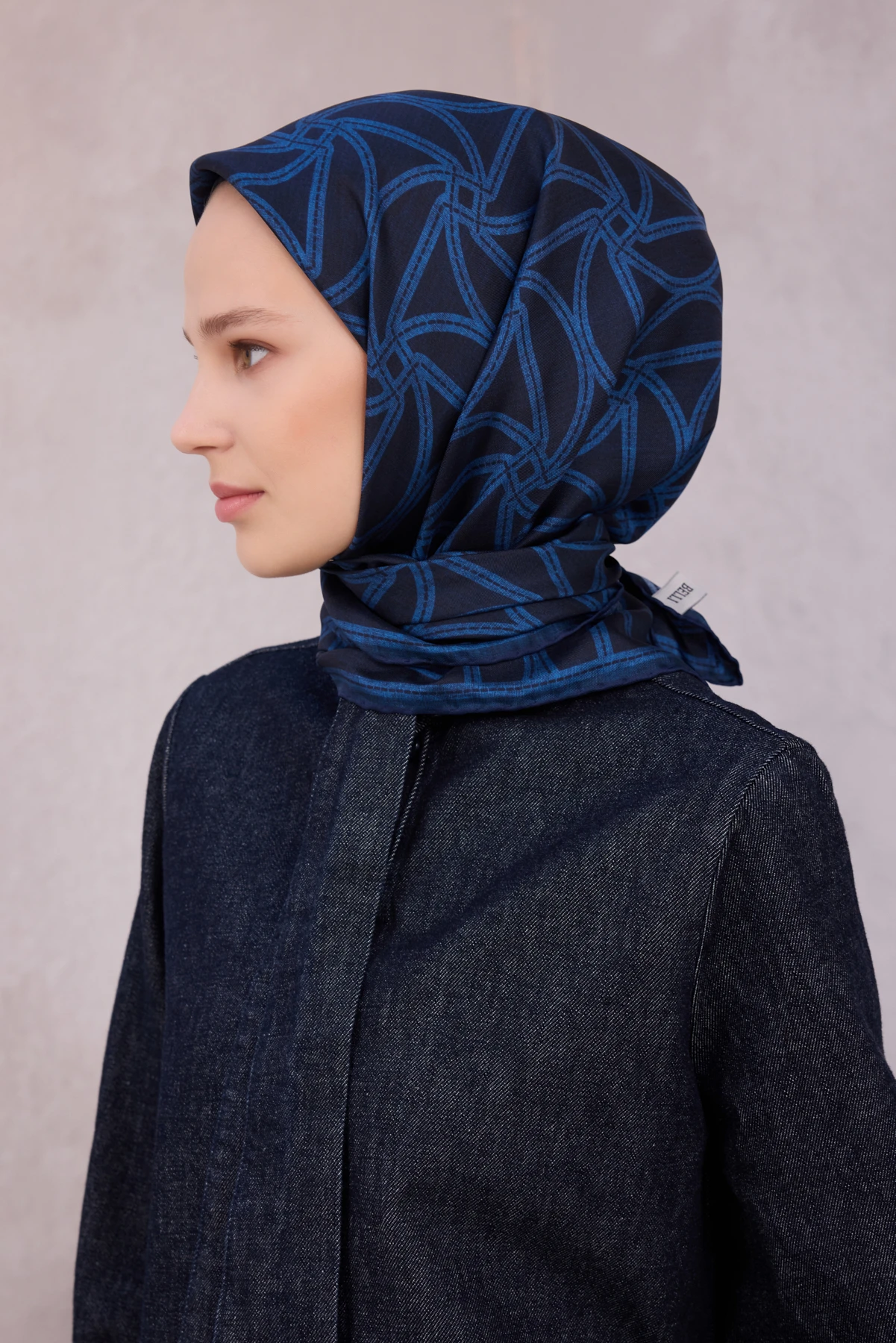 56 Belli Twill İpek Eşarp 4221D