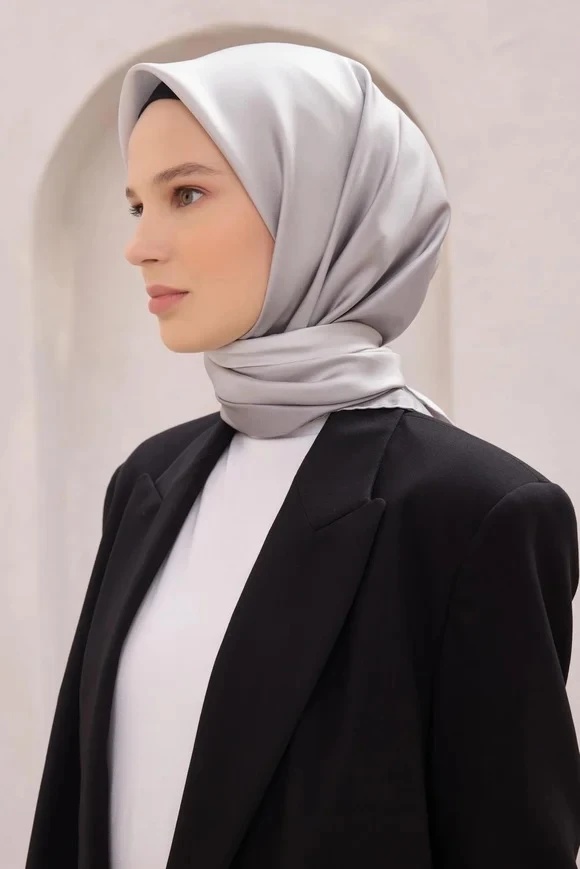58 Belli Twill Degrade İpek Eşarp 4224D
