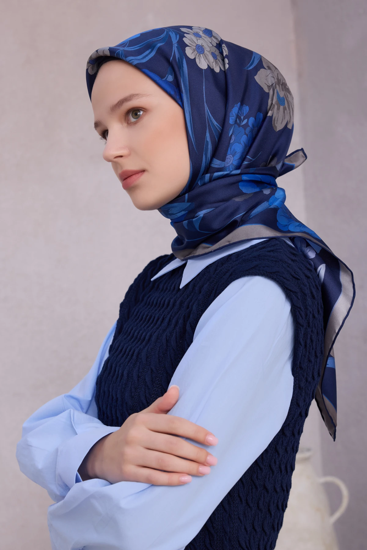 60 Belli Twill İpek Eşarp 4219D