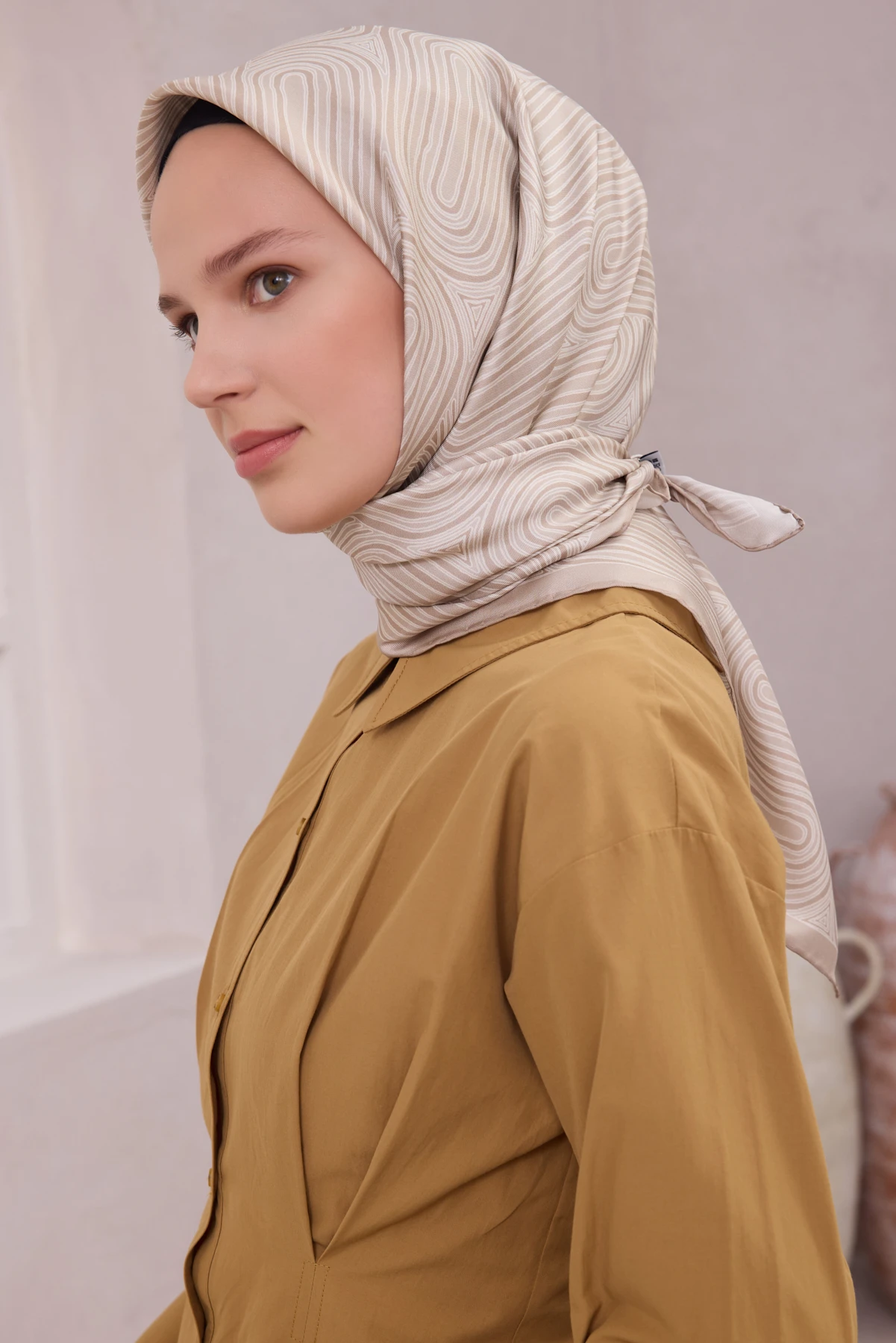 80 Belli Twill İpek Eşarp 4209D
