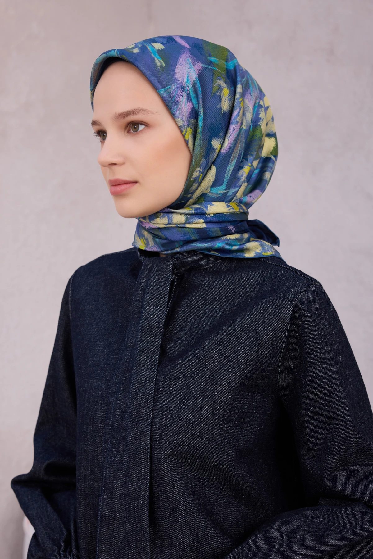 80 Belli Twill İpek Eşarp 4217D