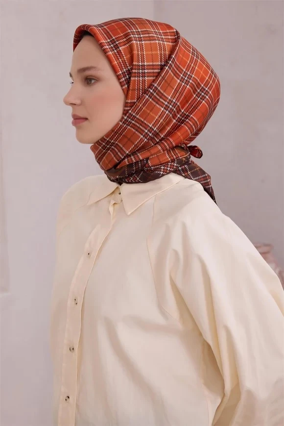 80 Belli Twill İpek Eşarp 4218D