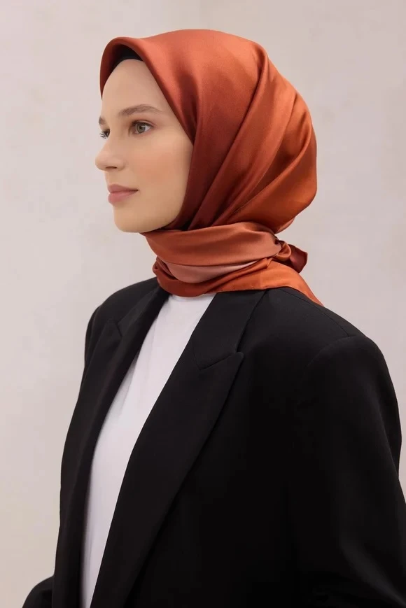 81 Belli Twill Degrade İpek Eşarp 4224D