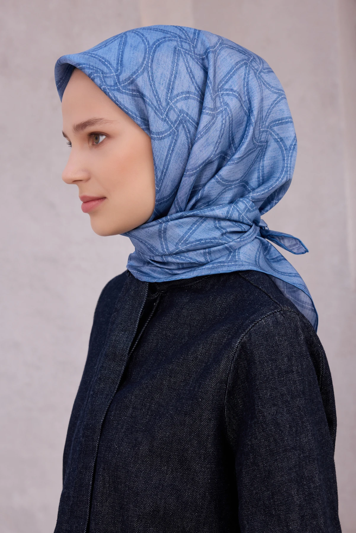 82 Belli Twill İpek Eşarp 4221D