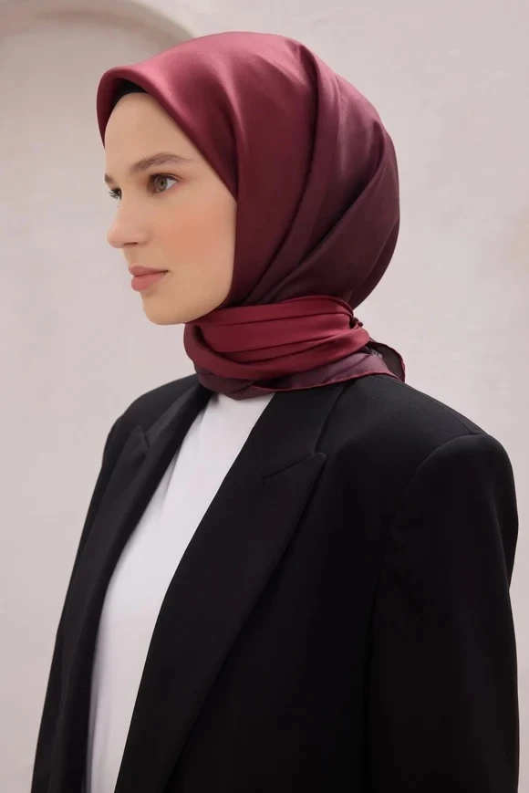 83 Belli Twill Degrade İpek Eşarp 4224D