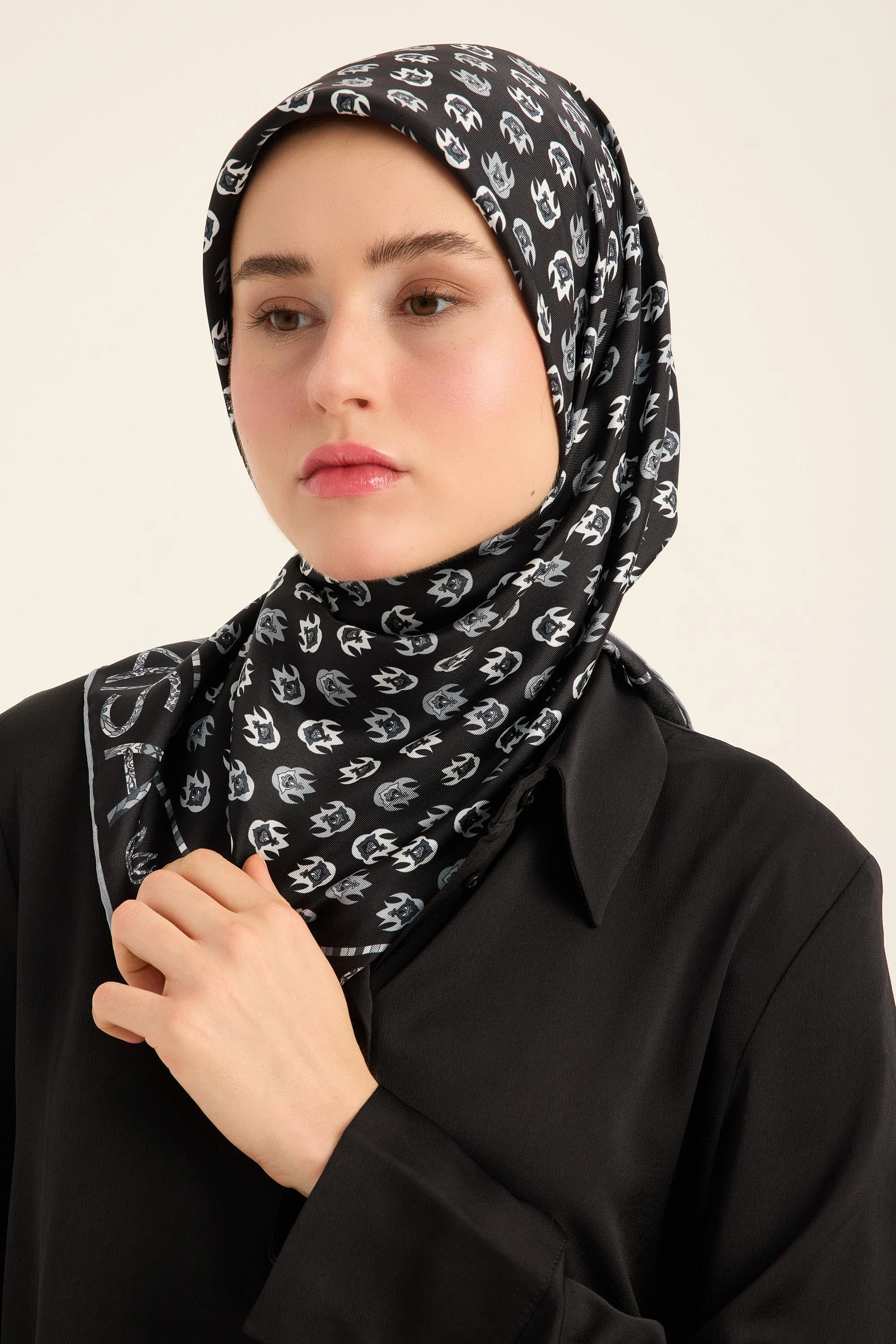 Antrasit Maisa Pare Twill İpek Eşarp