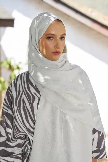 Beyaz Ed Scarf Welness Monogram Desen Şal