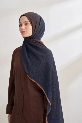 Lacivert-Kahve Armanda Degrade Biyeli Müslin Şal 3359