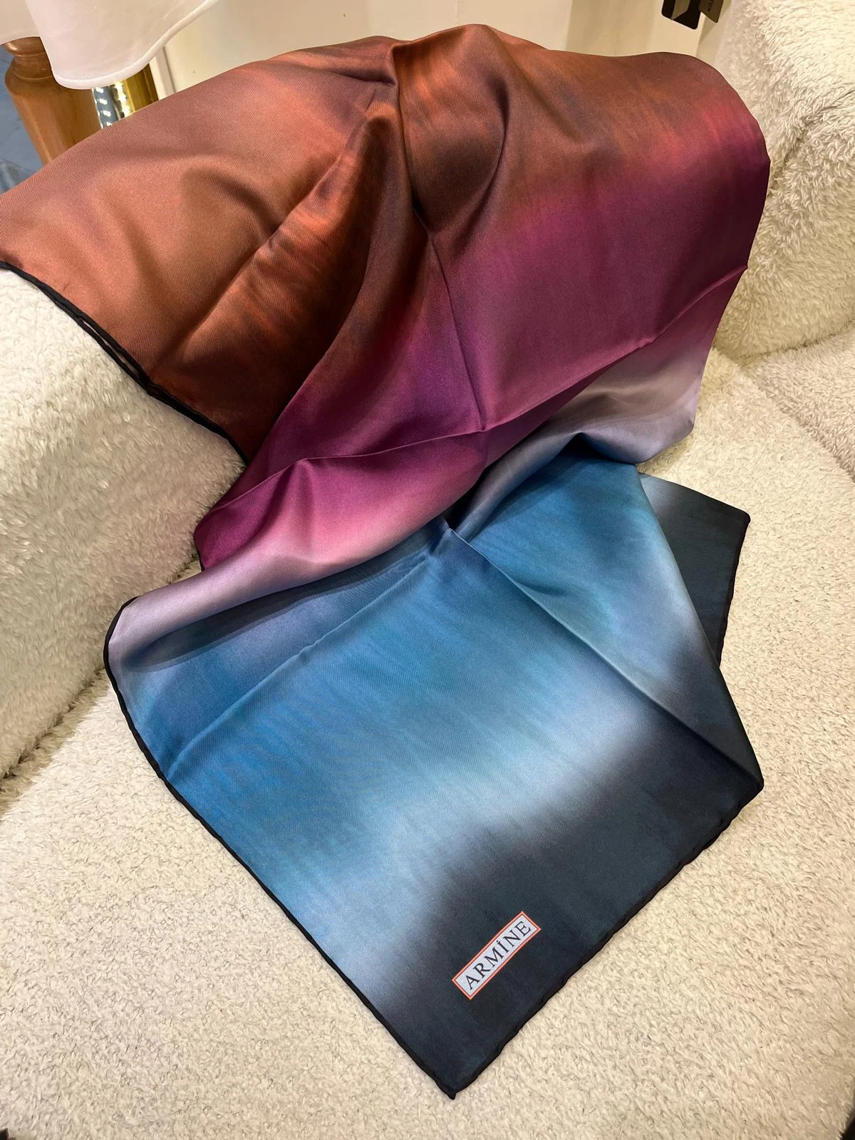 37 Armine Twill İpek Eşarp 9051D