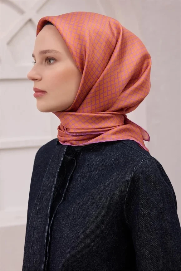 37 Belli Twill İpek Eşarp 4203D