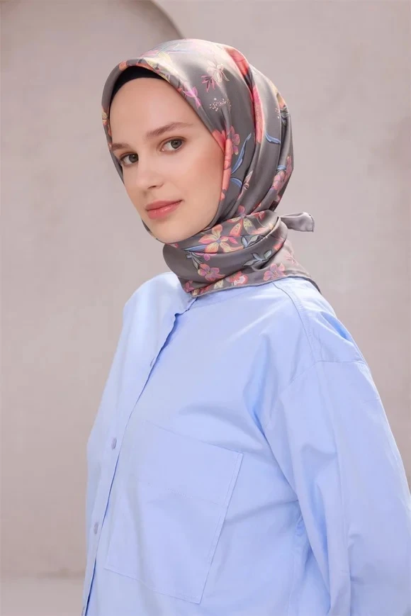 83 Belli Twill İpek Eşarp 4210D