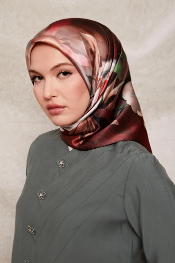 BORDO Levidor Twill İpek Eşarp 44