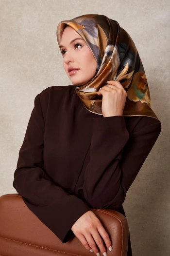 Kahve Levidor Twill İpek Eşarp 44