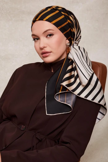 Krem Levidor Twill İpek Eşarp 42