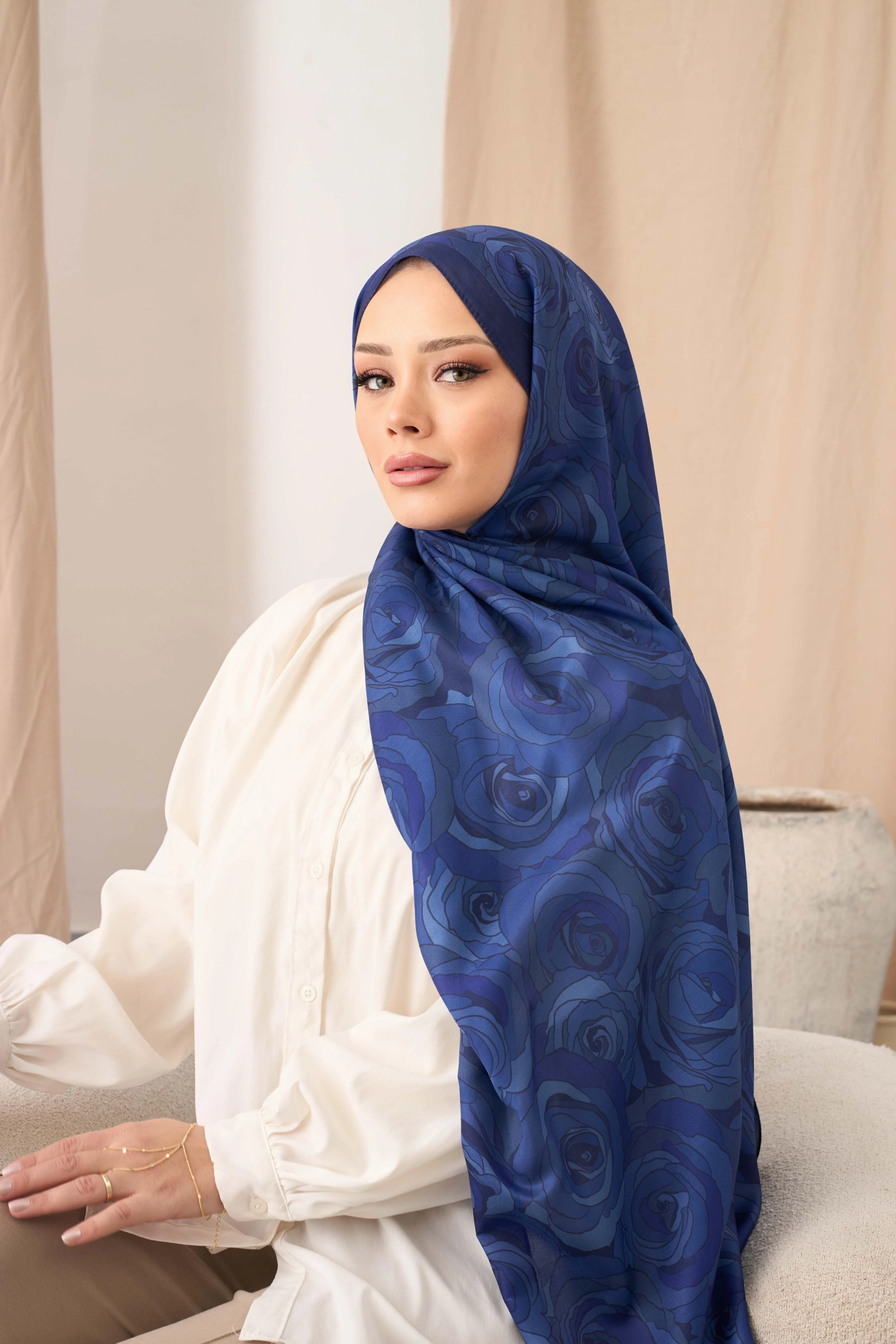 LACİVERT Siyane Scarf Naturel Gül Desenli Şal