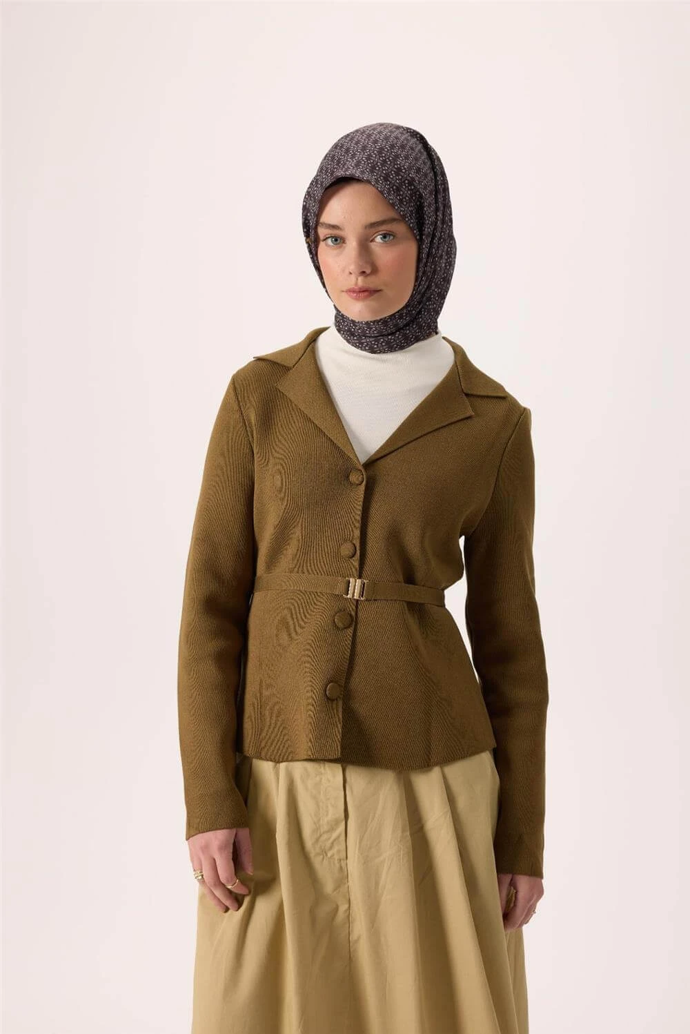 01 Silk Home Noktalı Soft Eşarp