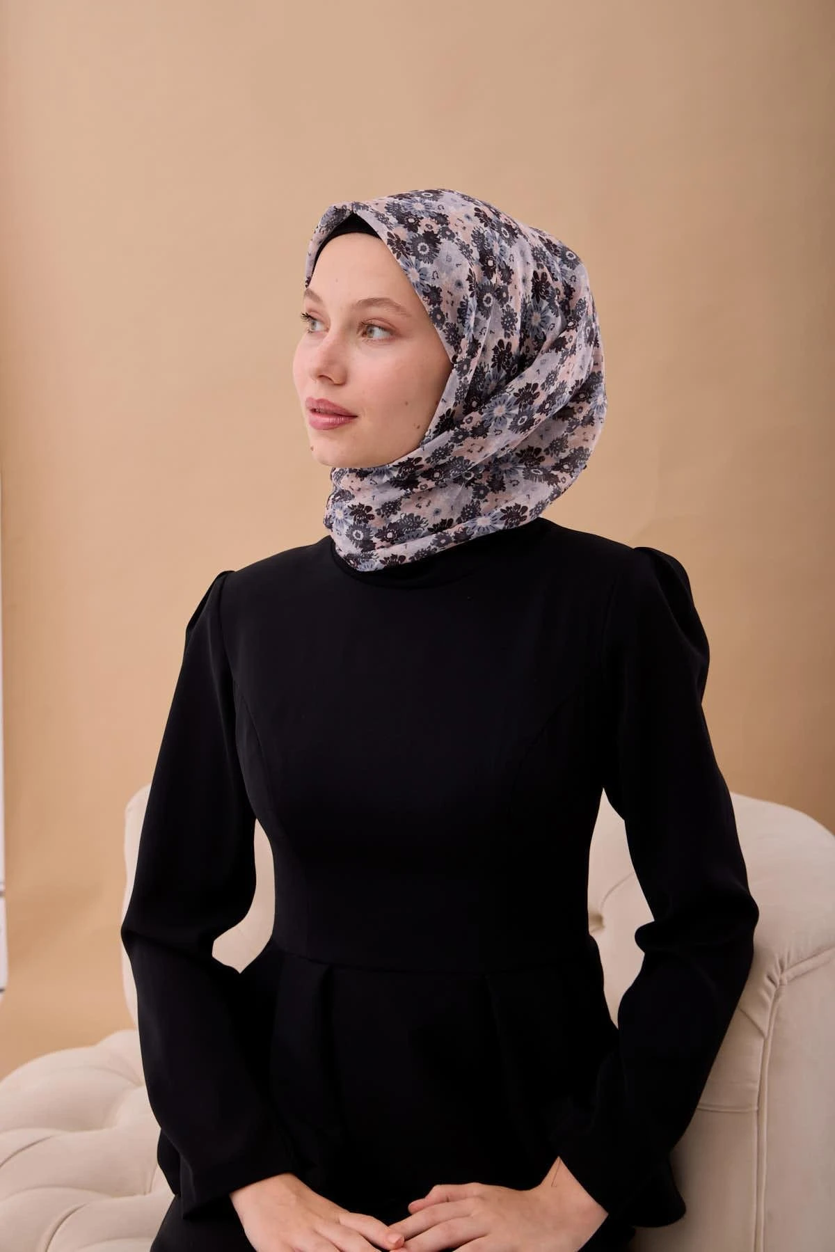 11 Silk Home Kır Çiçekleri Desen Soft Eşarp