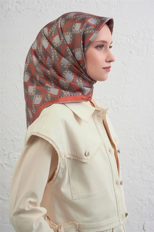35 Armine Sura İpek Eşarp 9410D