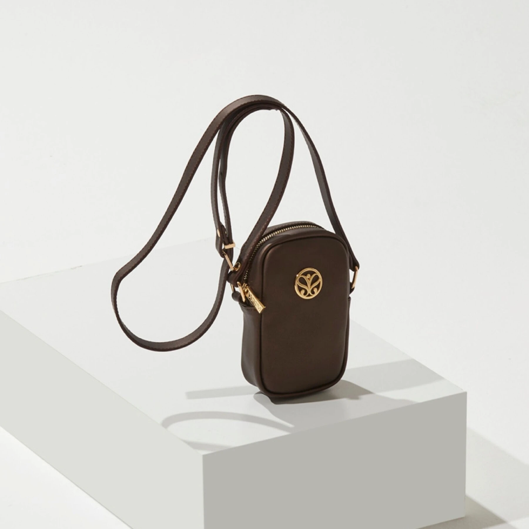 Düz Kahve İpekevi Çapraz Askılı  Çanta 1018