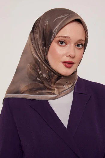 Latte Luvensara Botanik Lale Desen Soft Eşarp