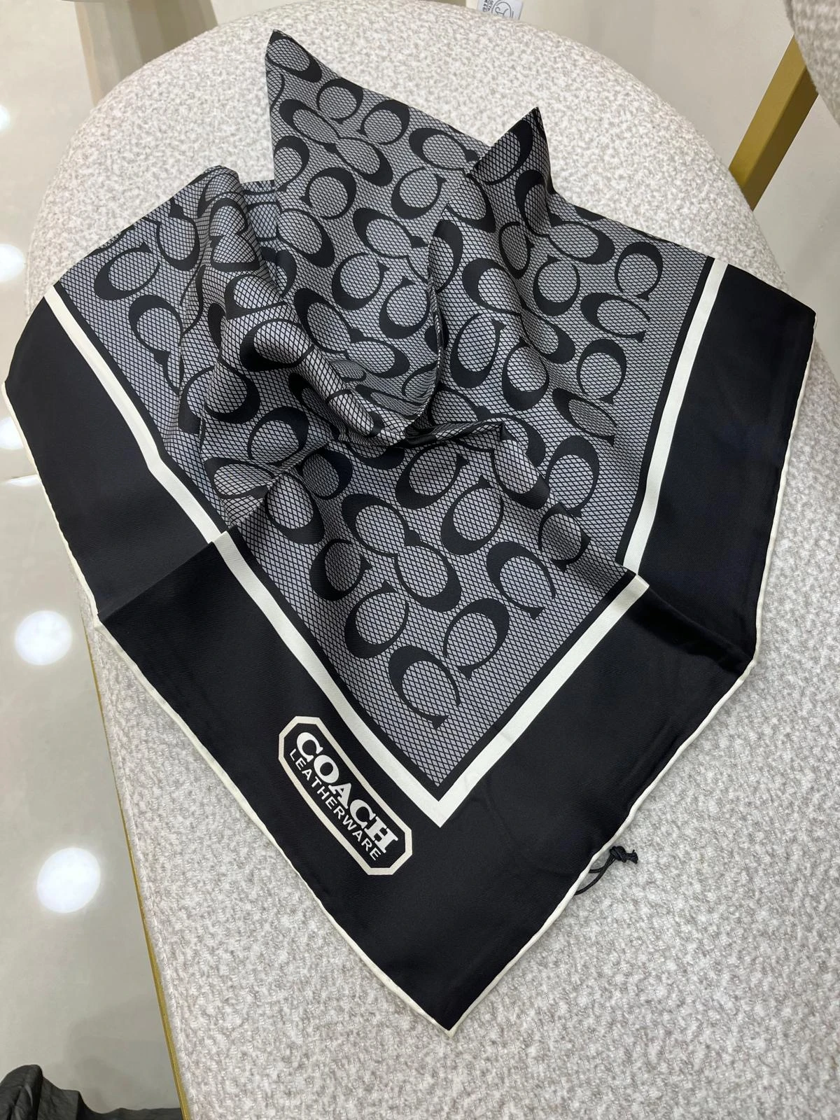 SİYAH Sima CCH Monogram Twill İpek Eşarp