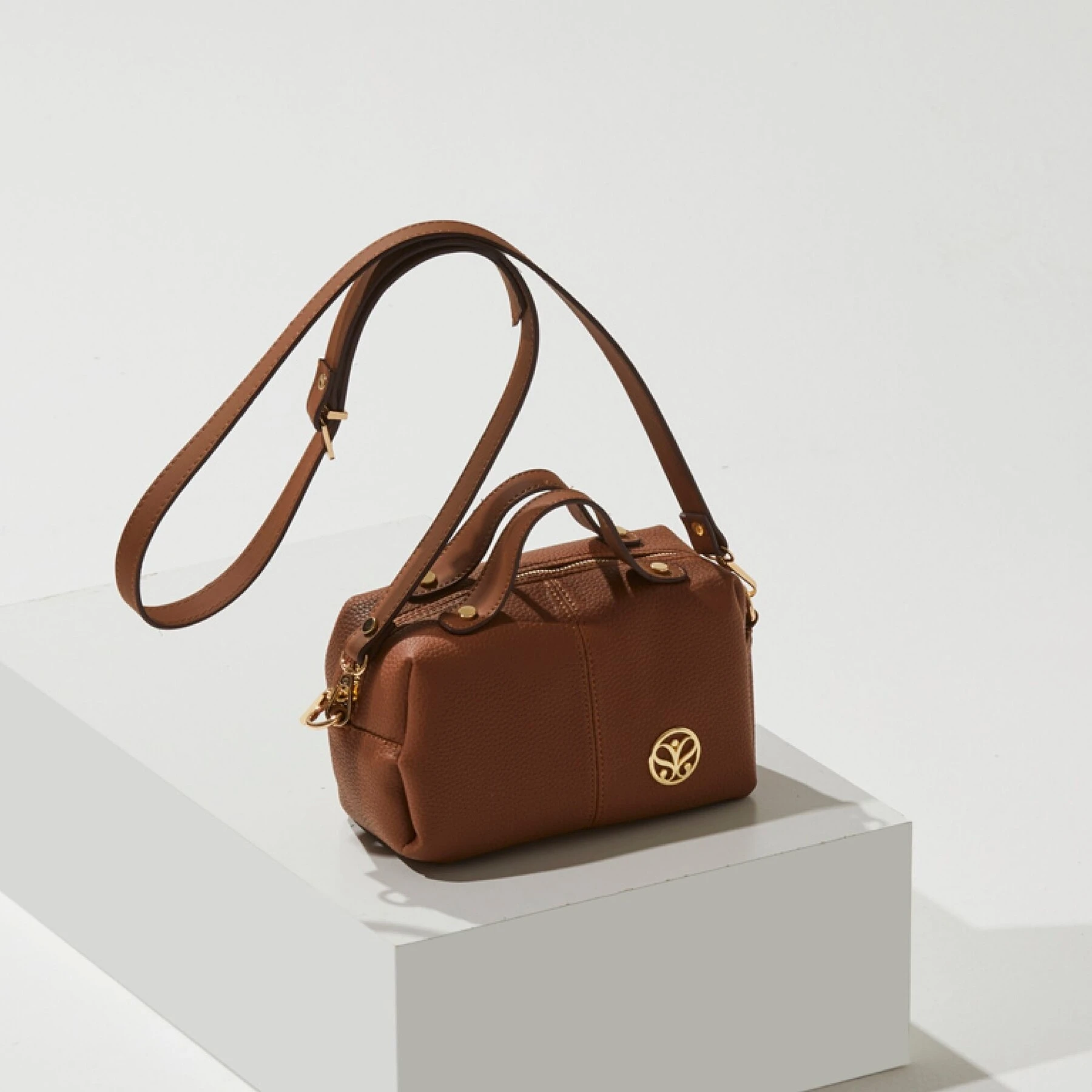 TABA İpekevi Askılı Kare Çanta 1015