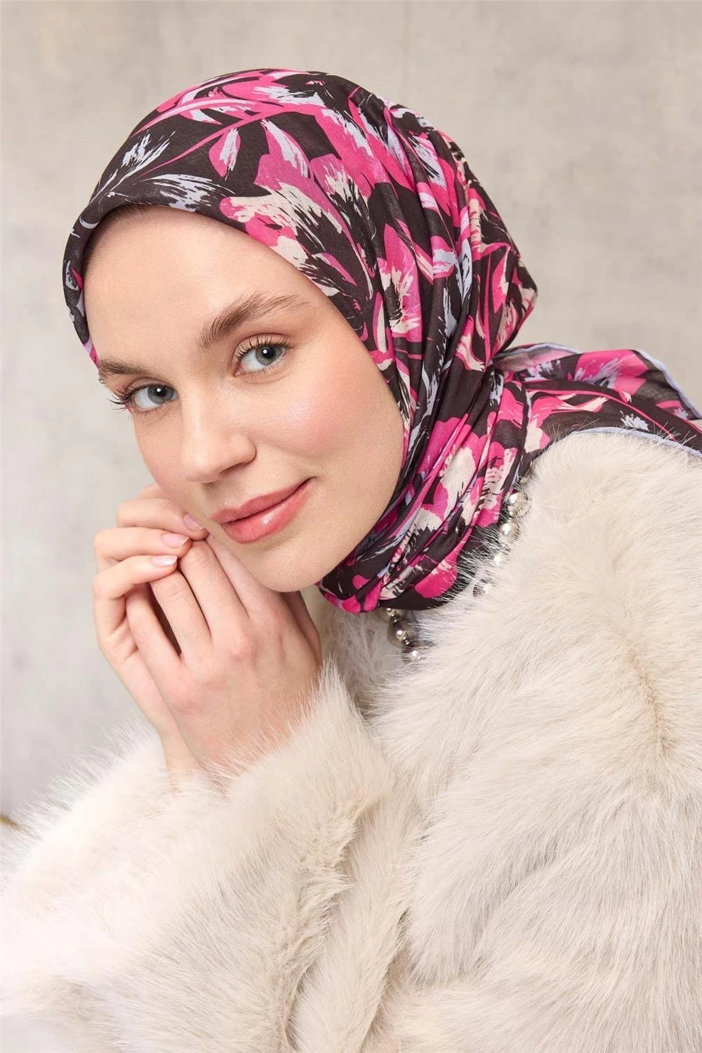 02 Silk Home Soft Eşarp 73117