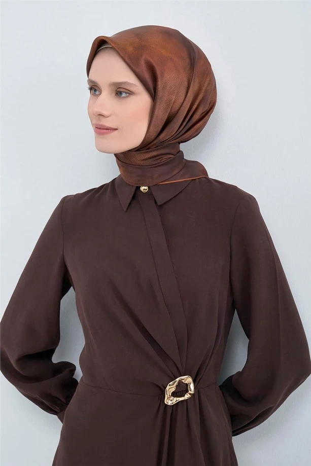 06 Armine Sura İpek Eşarp 9501D