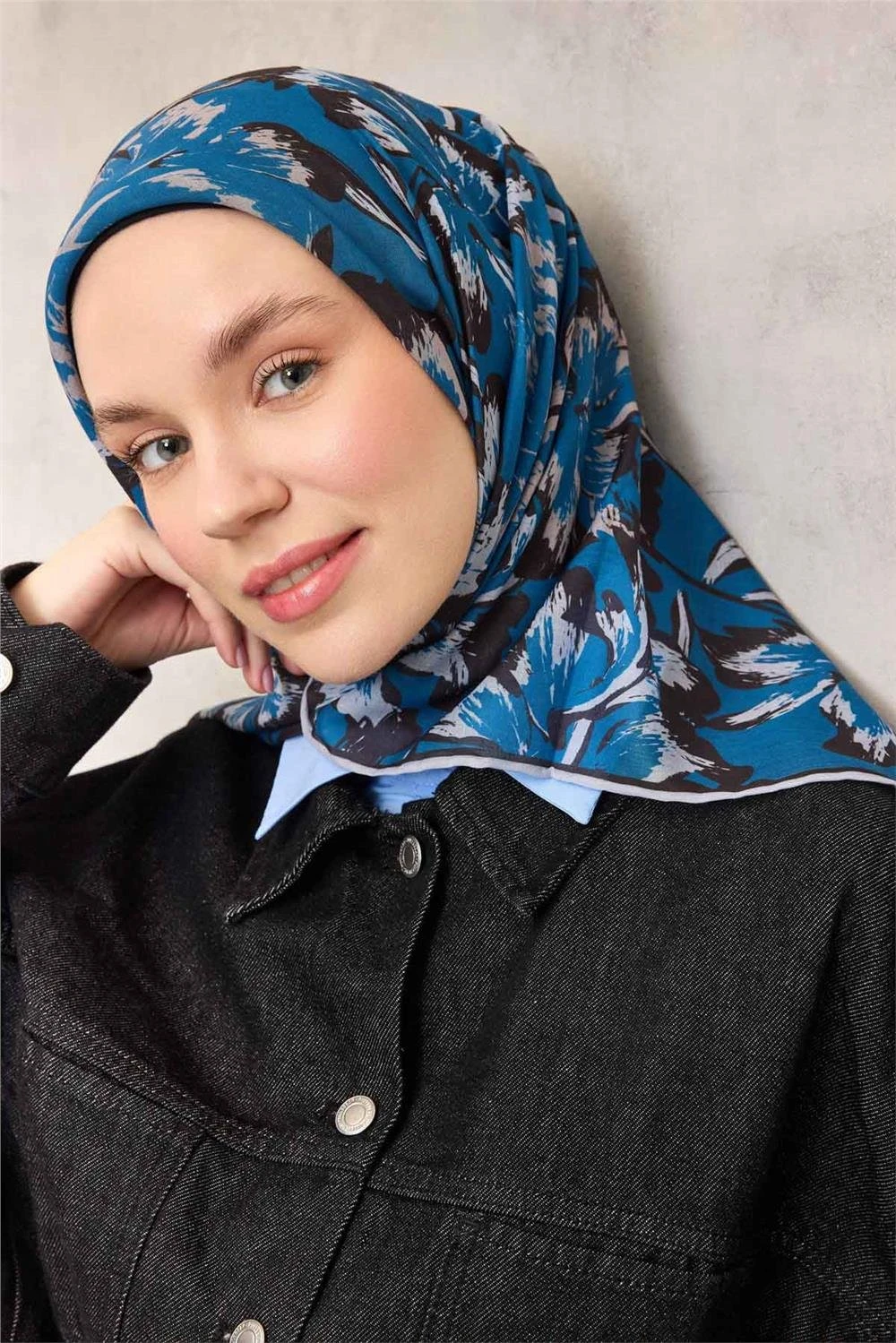 06 Silk Home Soft Eşarp 73117