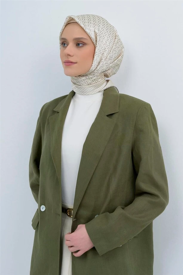 80 Armine Sura İpek Eşarp 9502D