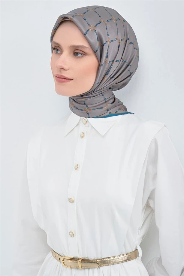 83 Armine Sura İpek Eşarp 9538D