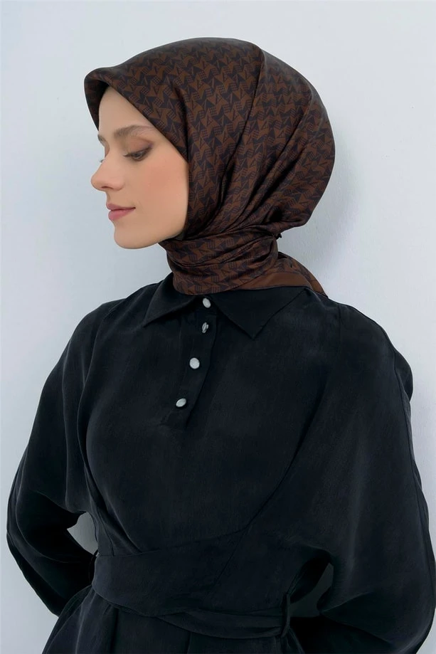 88 Armine Sura İpek Eşarp 9556D