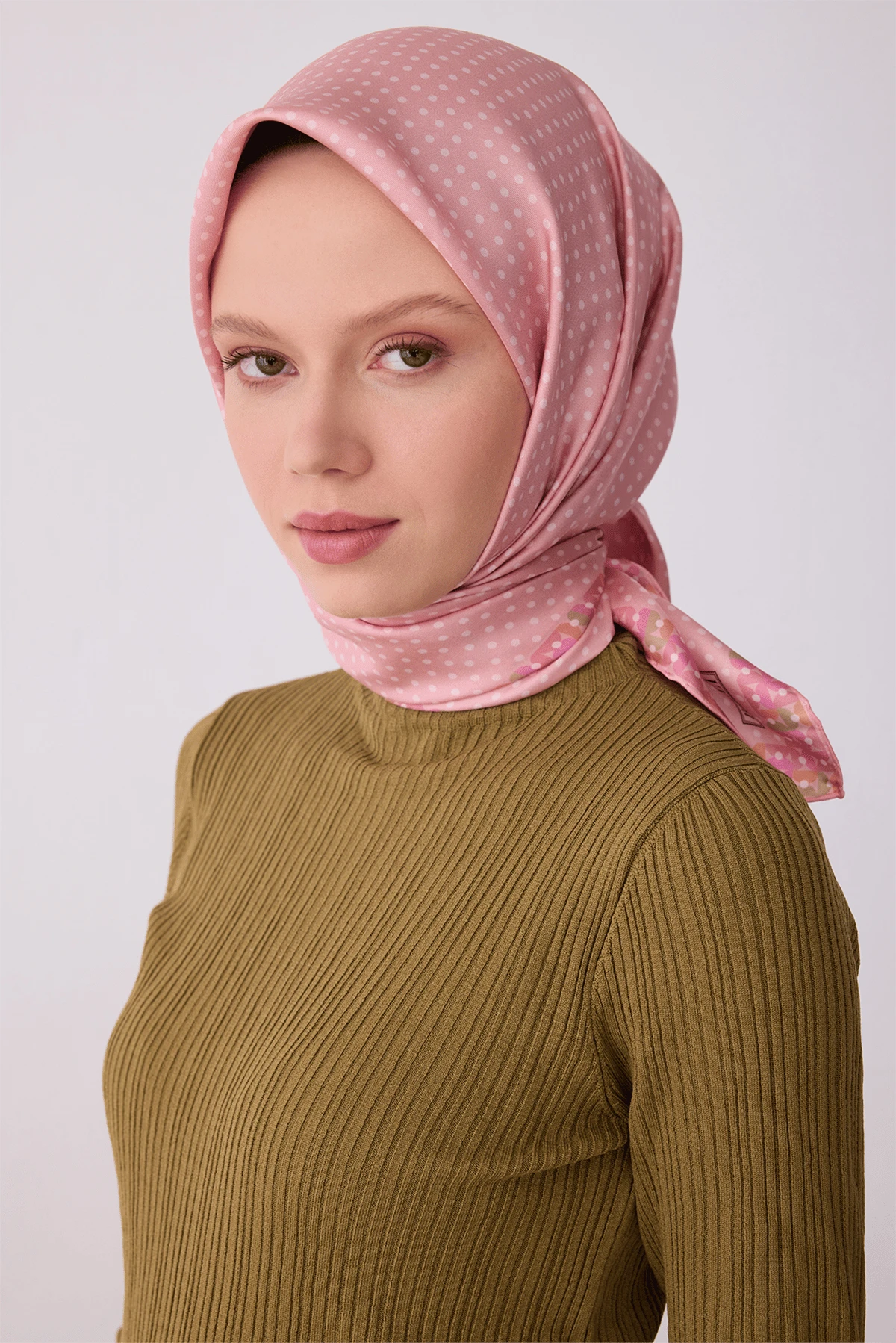 01 Belli Twill İpek Eşarp 4326D