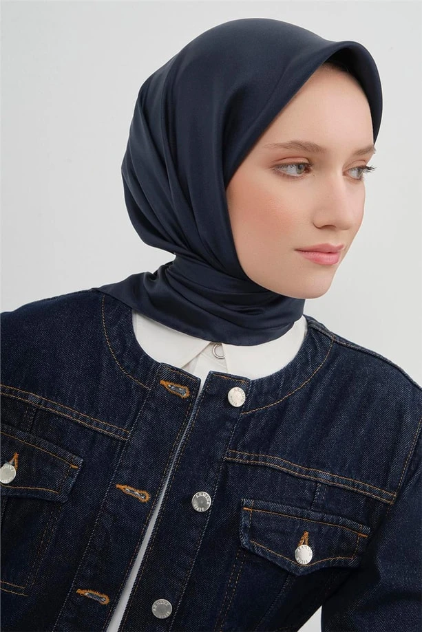 02 Armine Twill Düz Boyalı Eşarp