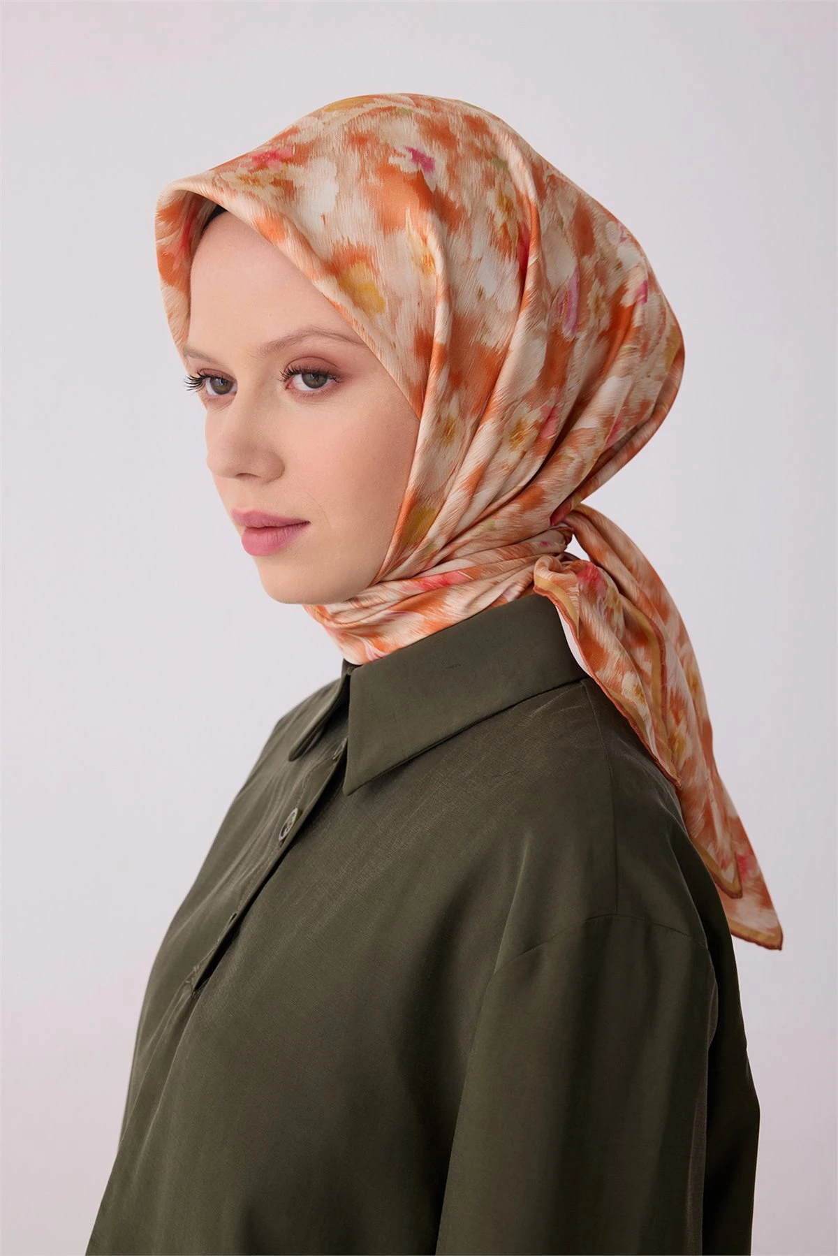 02 Belli Twill İpek Eşarp 4319D