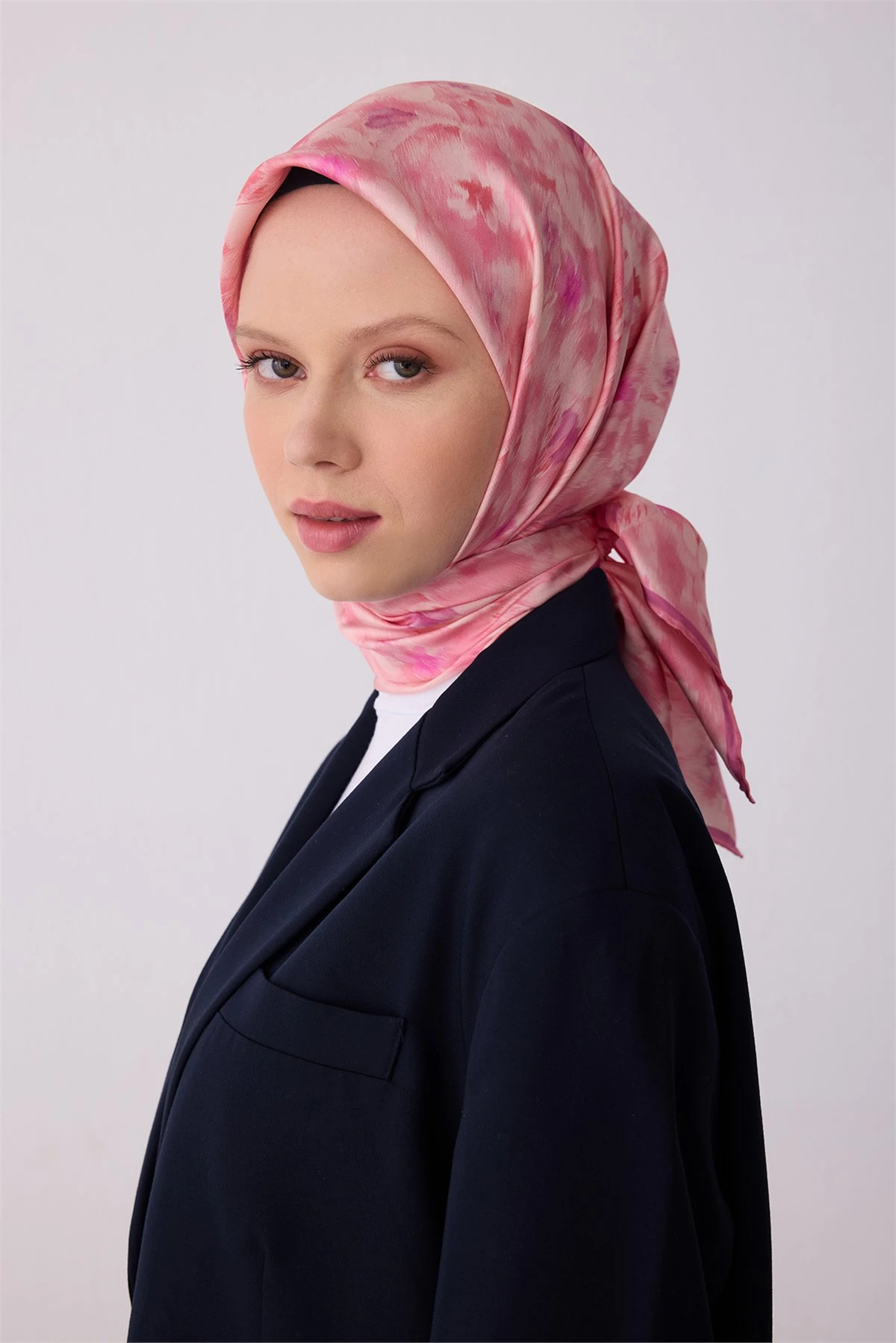 04 Belli Twill İpek Eşarp 4319D