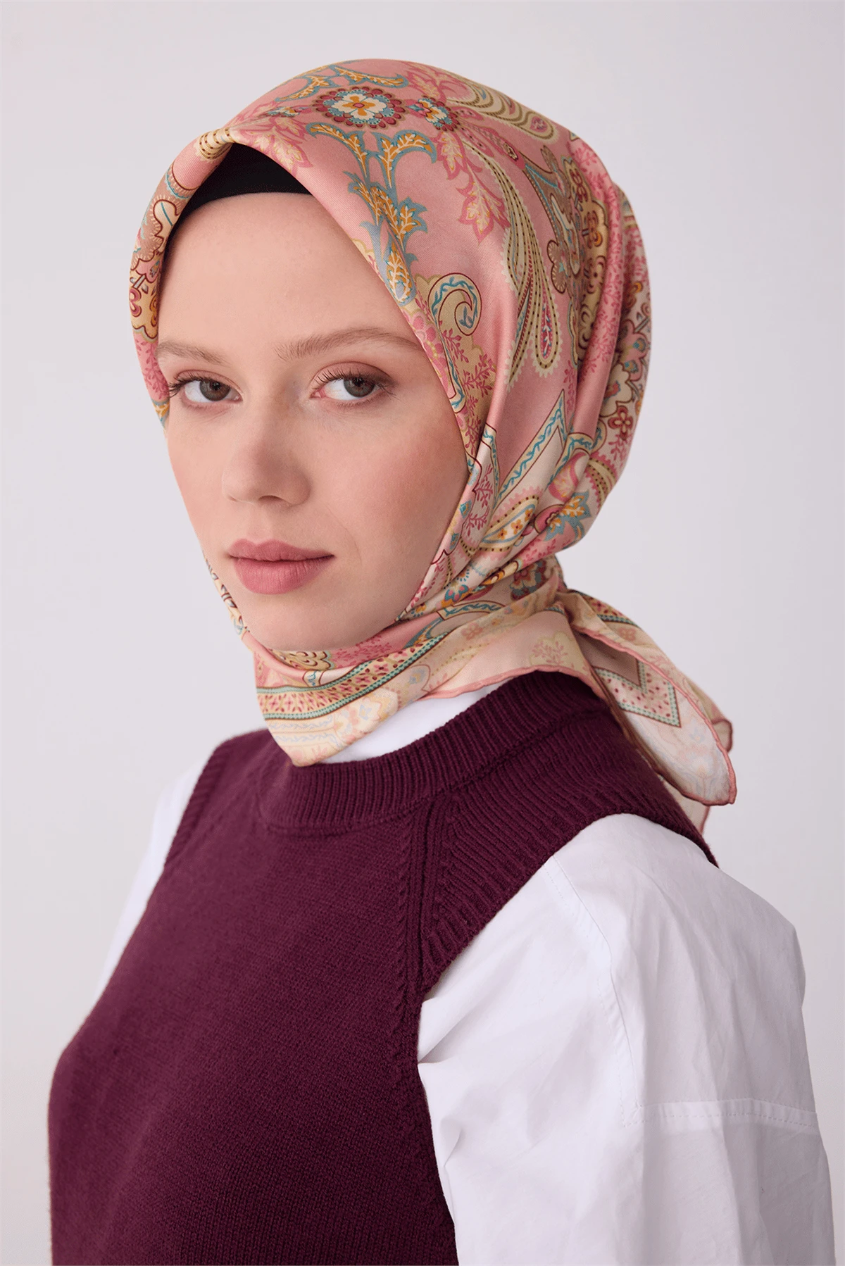 05 Belli Twill İpek Eşarp 4304D