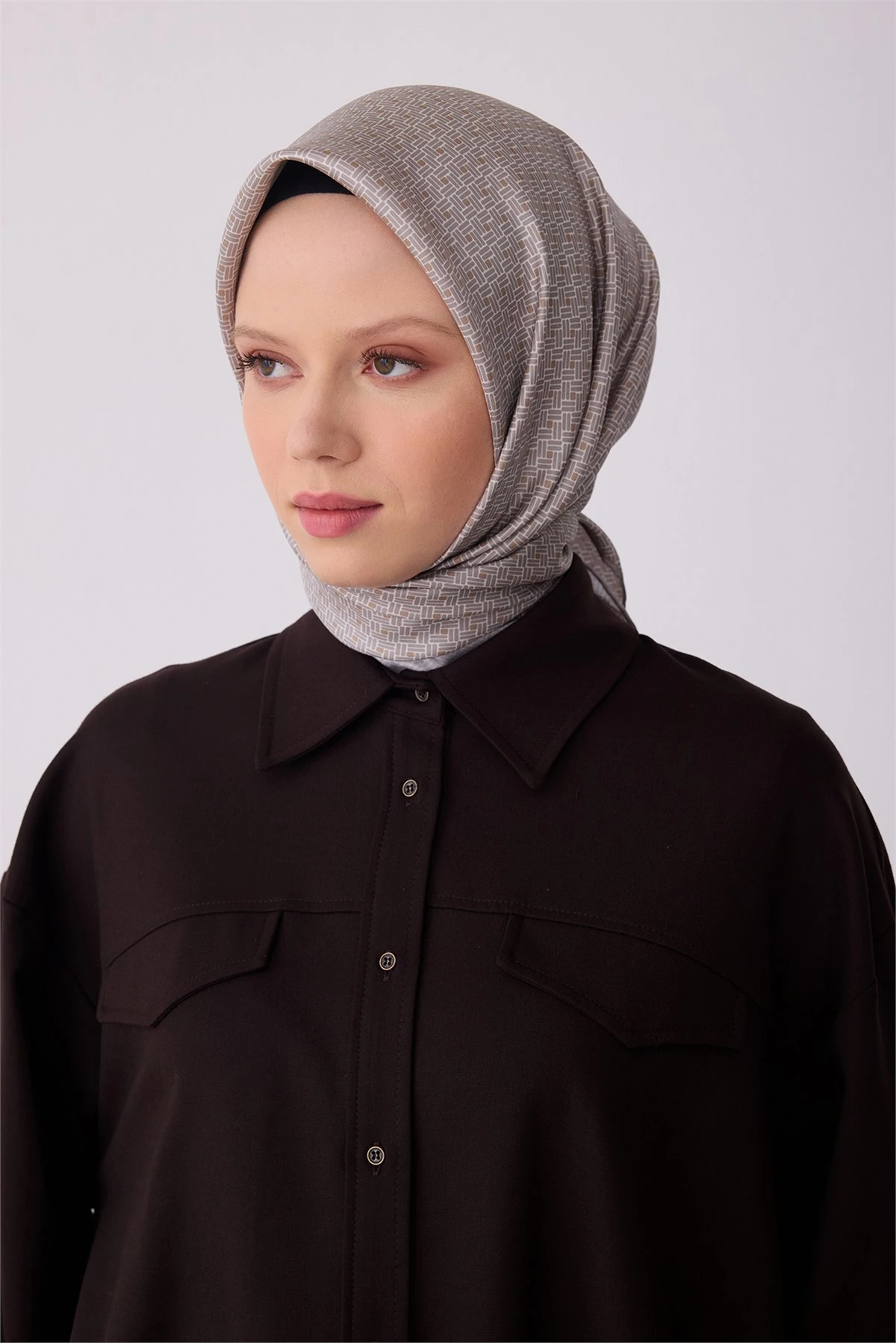 05 Belli Twill İpek Eşarp 4317D