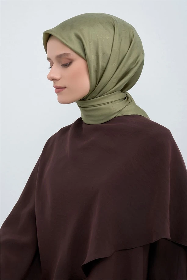 28 Armine Jakar İpek Eşarp 2002D