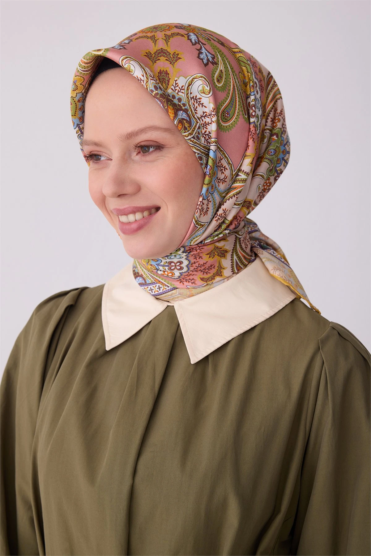 32 Belli Twill İpek Eşarp 4304D