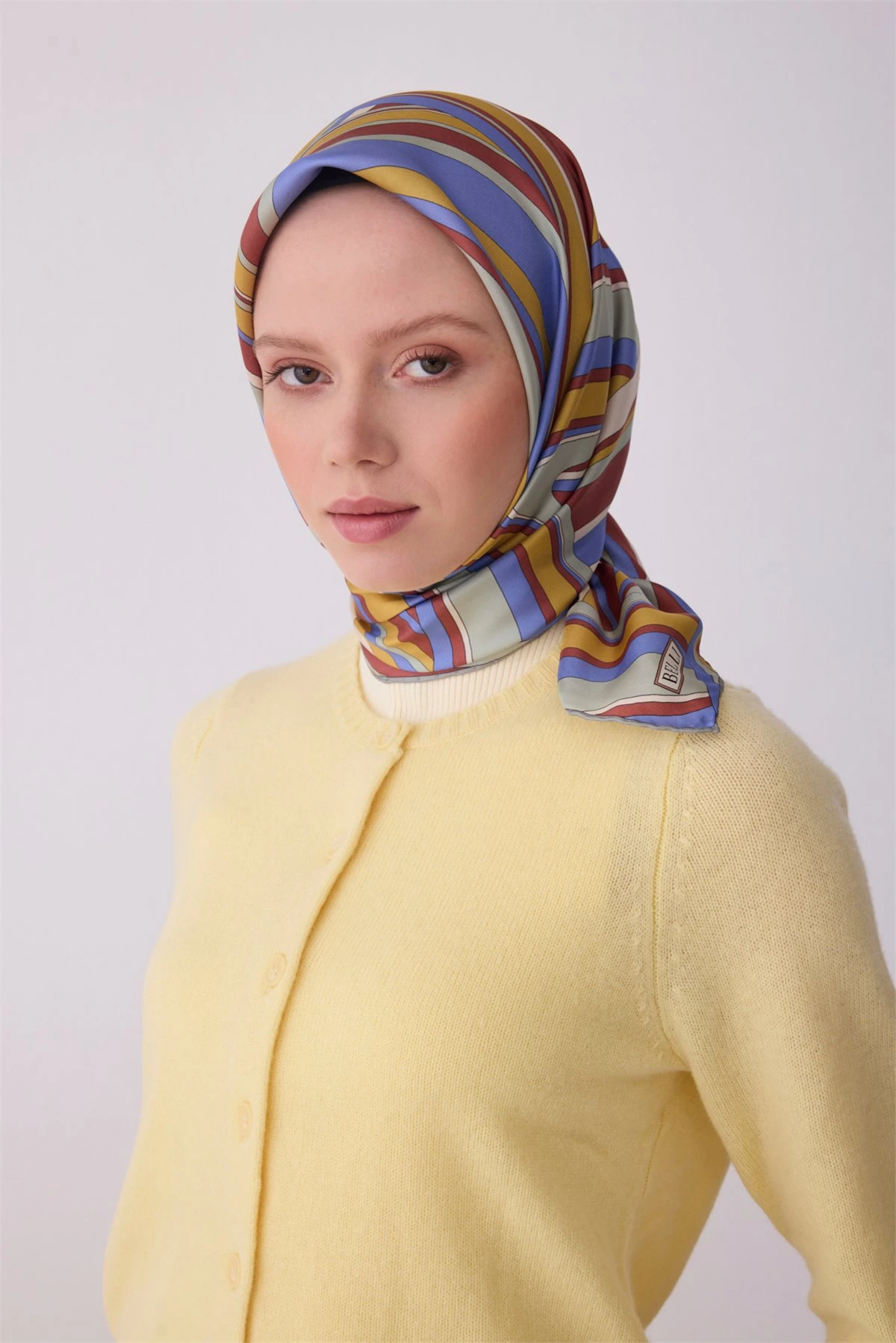 32 Belli Twill İpek Eşarp 4311D