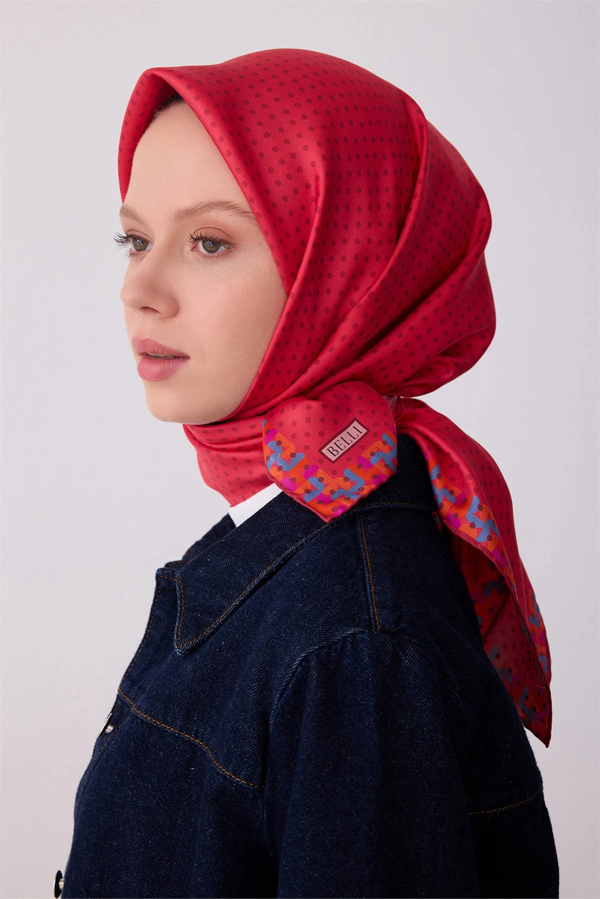 33 Belli Twill İpek Eşarp 4326D